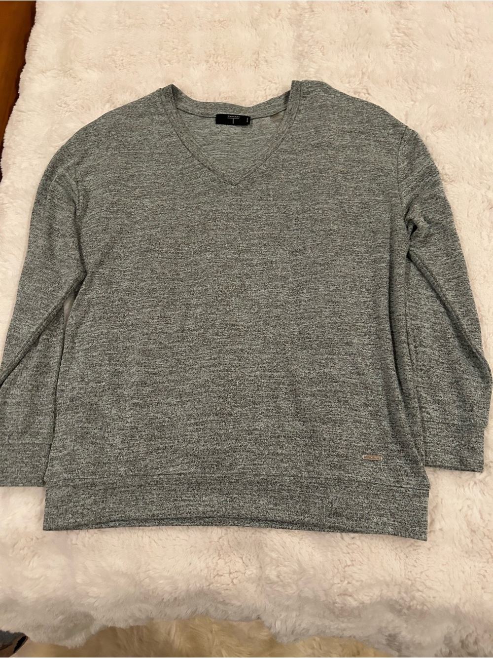 Tahari Gray Marled V-Neck Sweater M